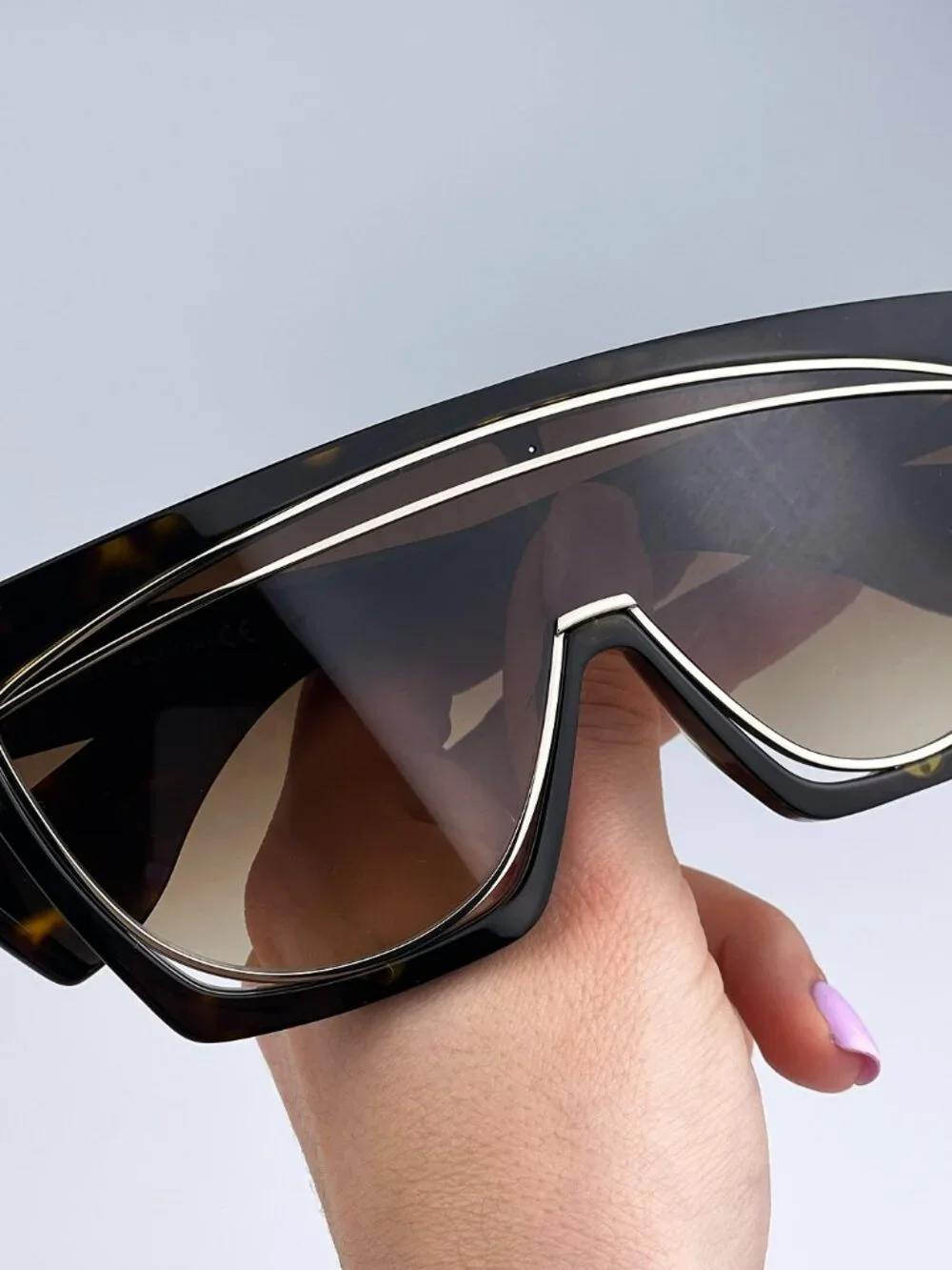 LOEWE LW40012F 52F DARK HAVANA SHIELD SUNGLASSES